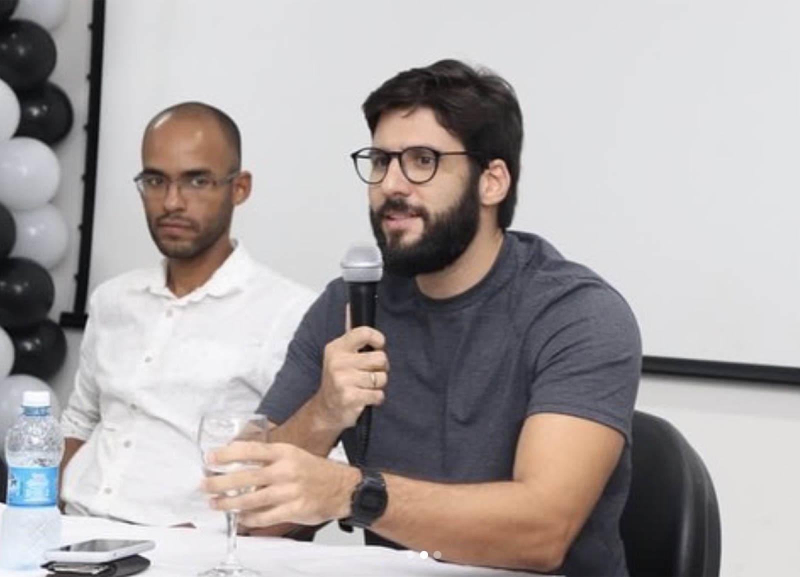 André Trócoli palestrando na Faculdade Internacional da Paraíba